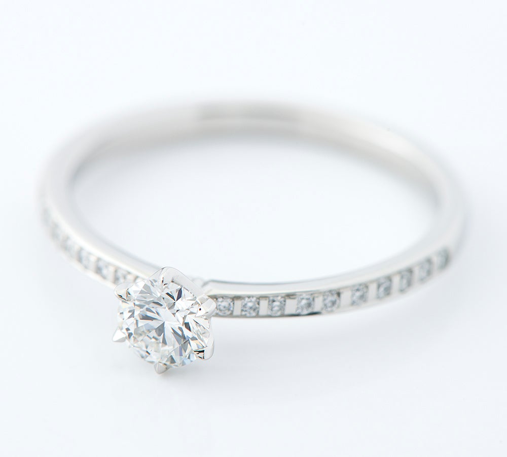 俄(NIWAKA) かれん(KAREN) ダイヤモンド0.302ct ダイヤモンド プラチナ